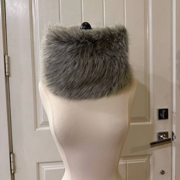 Aeropostale Accessories - Aeropostale infinity Scarf warm Gray tones Faux Fur one size glam cozycore